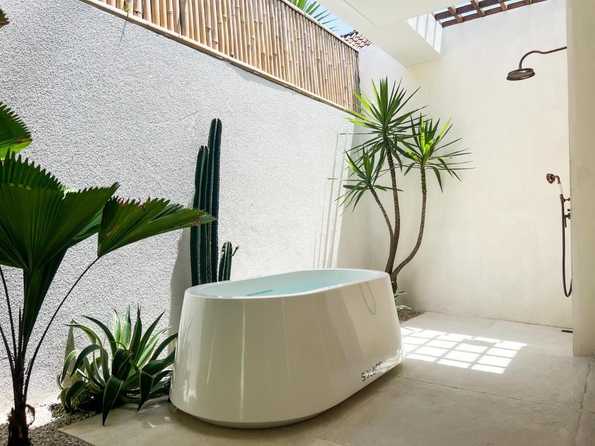 Breathe Boutique Suites Uluwatu Exterior foto